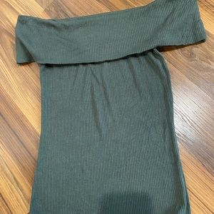 Off shoulder T-shirt